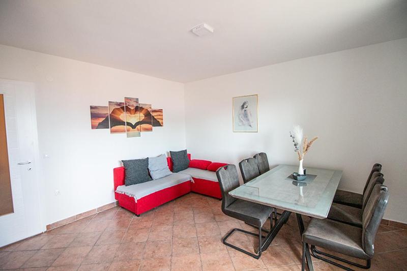 Apartment Zvjezdana Омиш Экстерьер фото